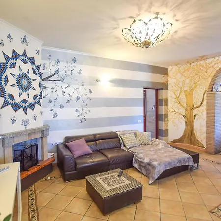 2 Bedroom Lovely In Nyaraló Anzio