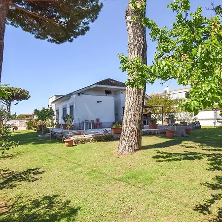 2 Bedroom Lovely In Nyaraló *